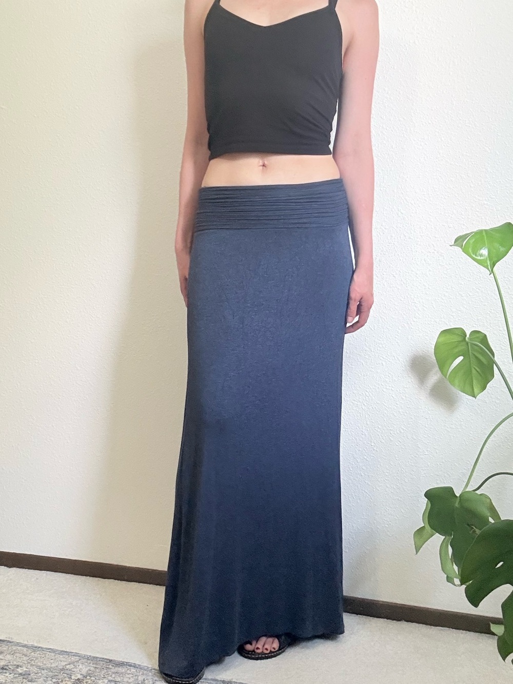 Max Studio Low Rise Clingy Maxi Skirt Indie Boho Minimalist